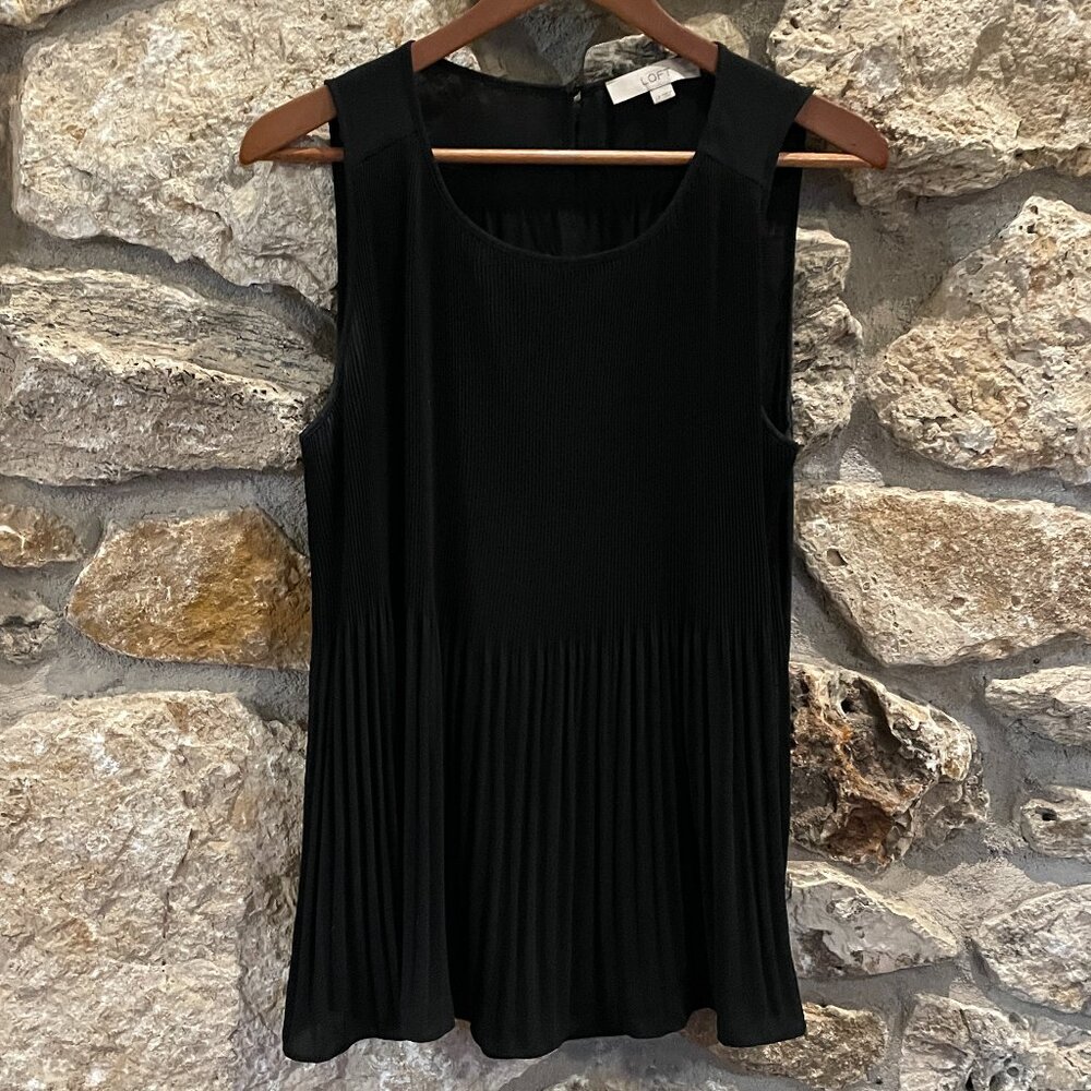 Ann Taylor Loft Petites Black Sleeveless Camisole Top size Large